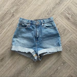 ✨SOLD✨BDG Mom Shorts